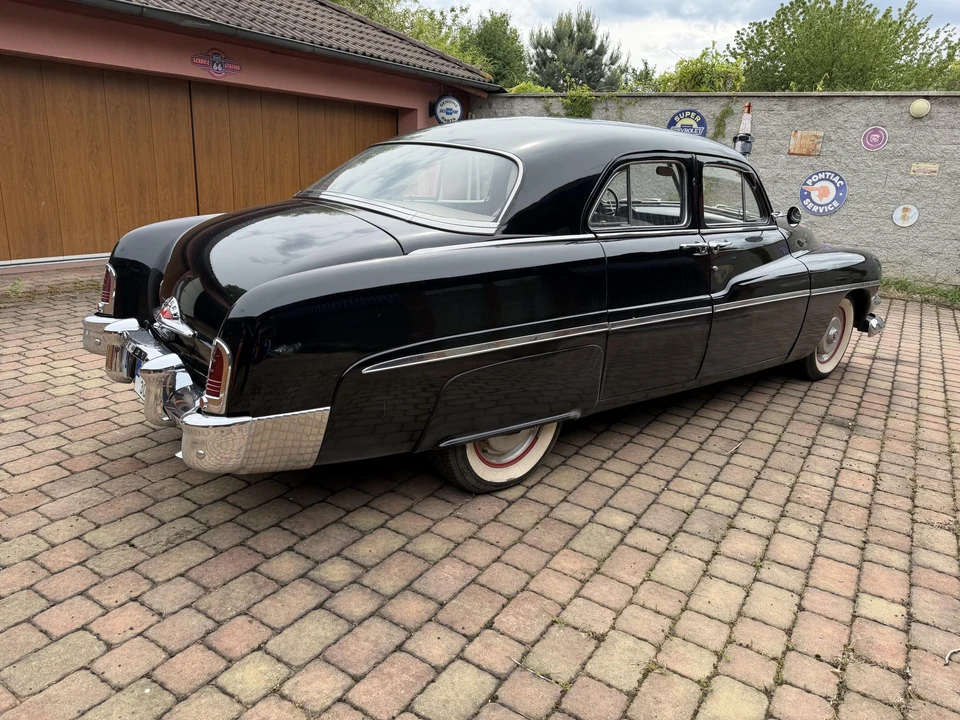 1951 Mercury Eight - Image 9 of 31