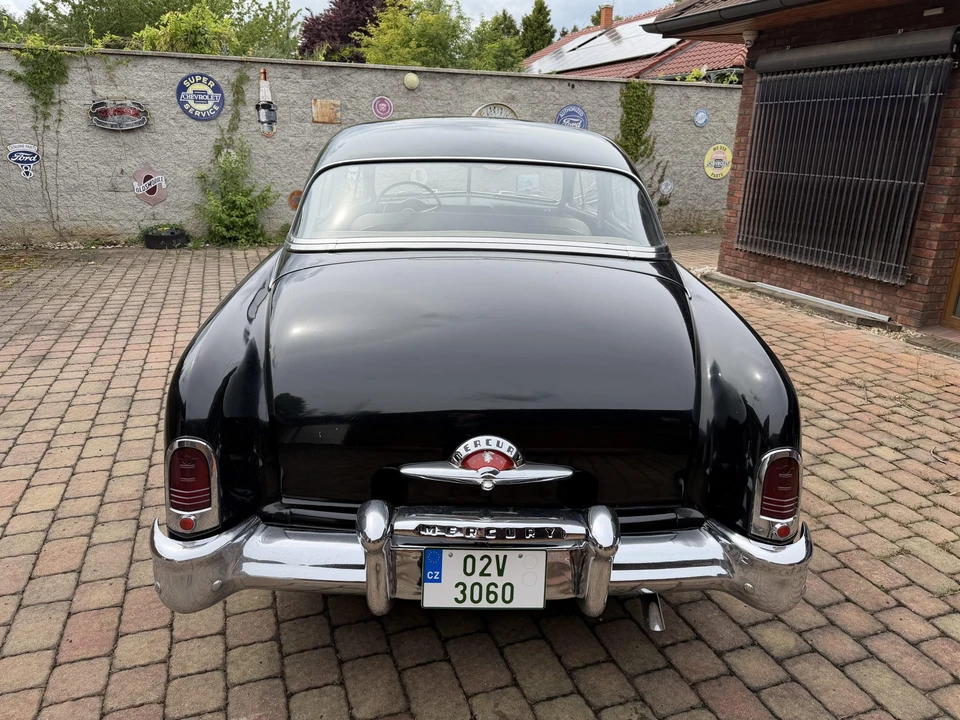1951 Mercury Eight - Image 7 of 31