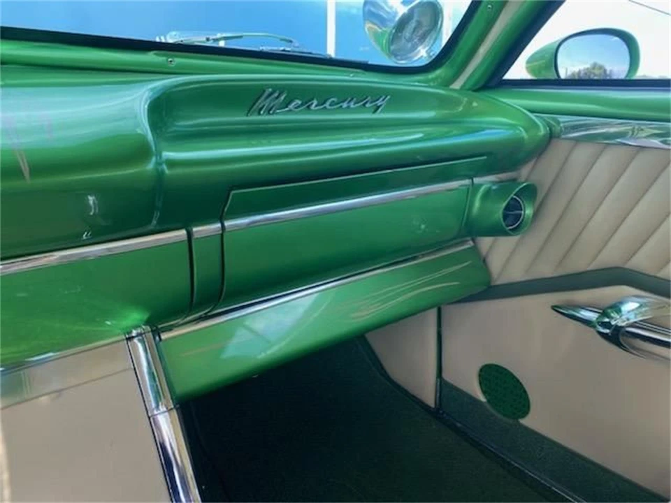 1951 Mercury Eight - Image 9 of 30