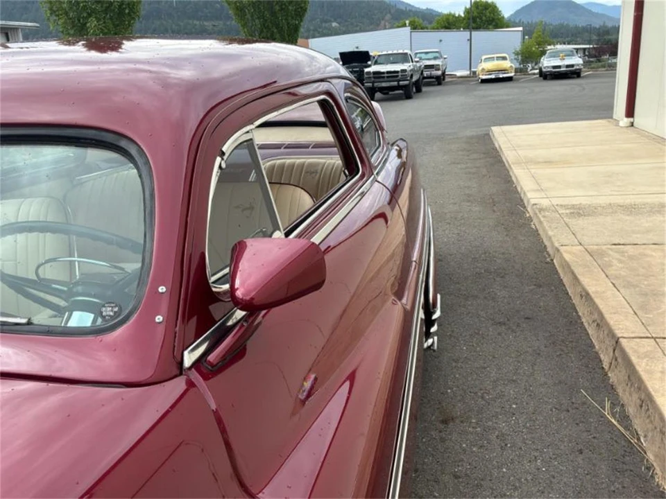 1951 Mercury Eight - Image 16 of 30
