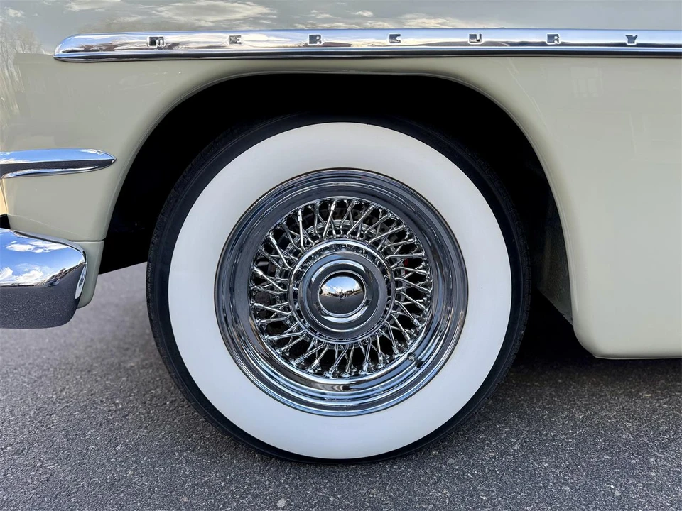 1951 Mercury Monterey - Image 16 of 31