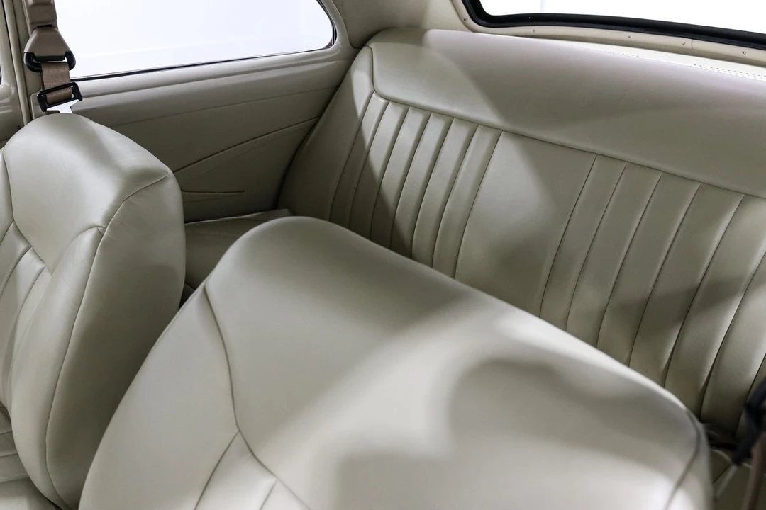1951 Oldsmobile 88 - Image 16 of 21