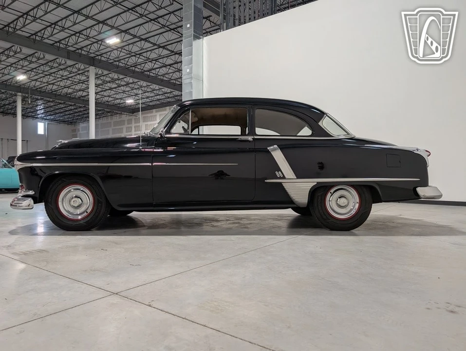 1951 Oldsmobile 88 - Image 8 of 12