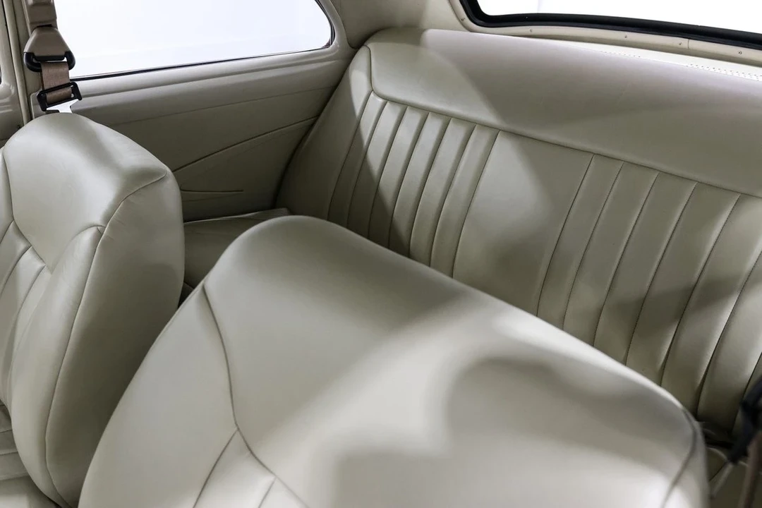 1951 Oldsmobile 88 - Image 16 of 21