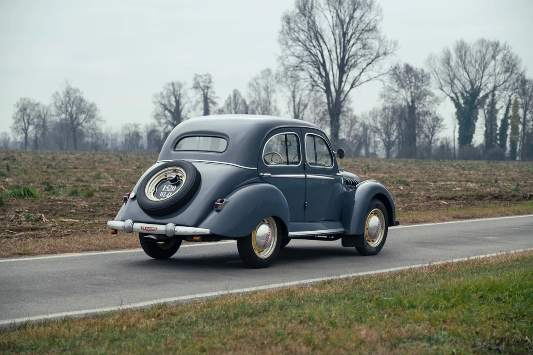 1951 Panhard - Image 9 of 30