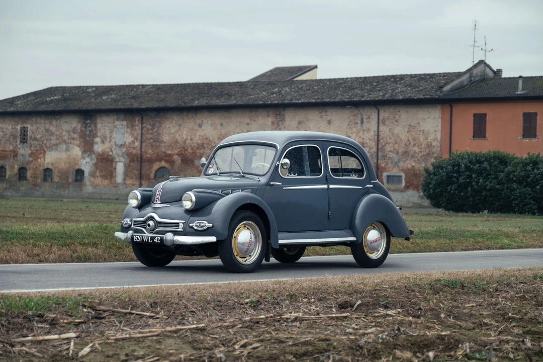 1951 Panhard - Image 2 of 30