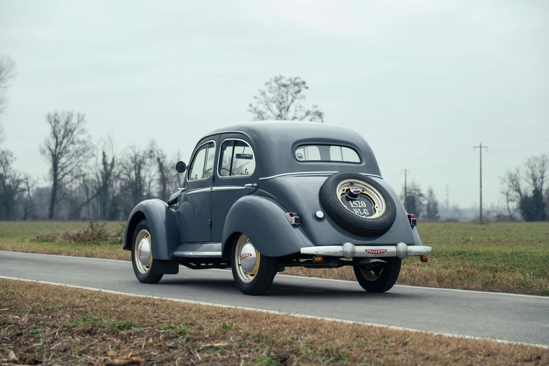 1951 Panhard - Image 8 of 30