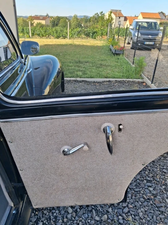 1951 Peugeot 504 - Image 11 of 31