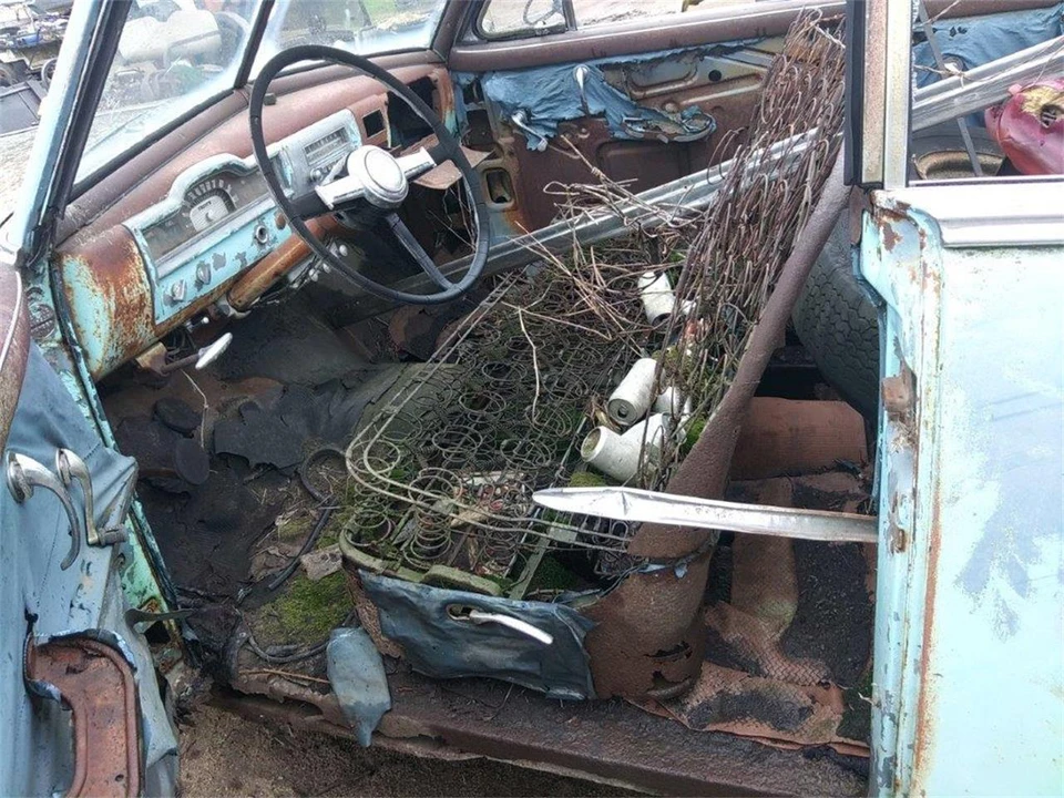 1951 Plymouth - Image 6 of 8