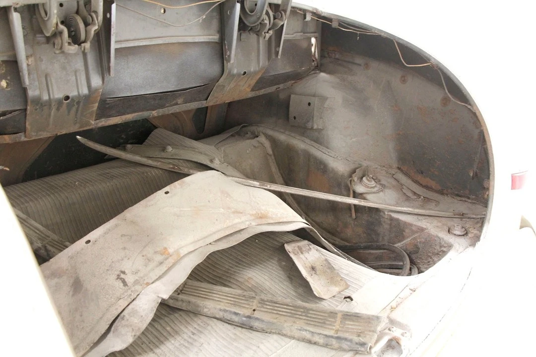 1951 Plymouth - Image 15 of 31