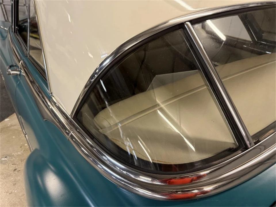 1951 Pontiac Catalina 1st Gen - Image 23 of 31