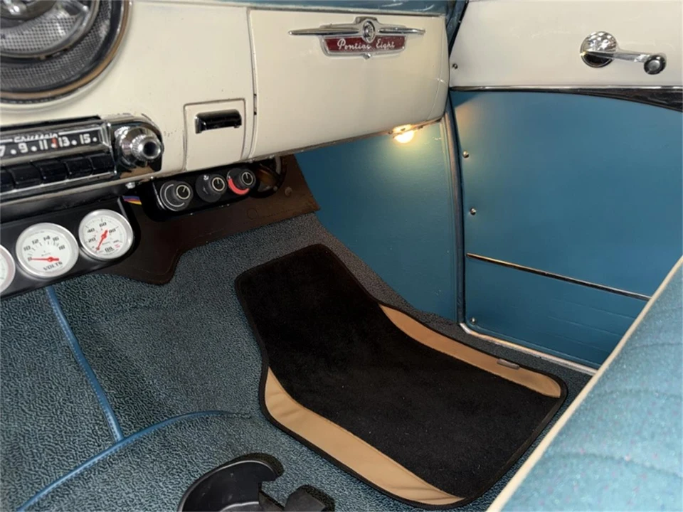 1951 Pontiac Catalina 1st Gen - Image 27 of 31