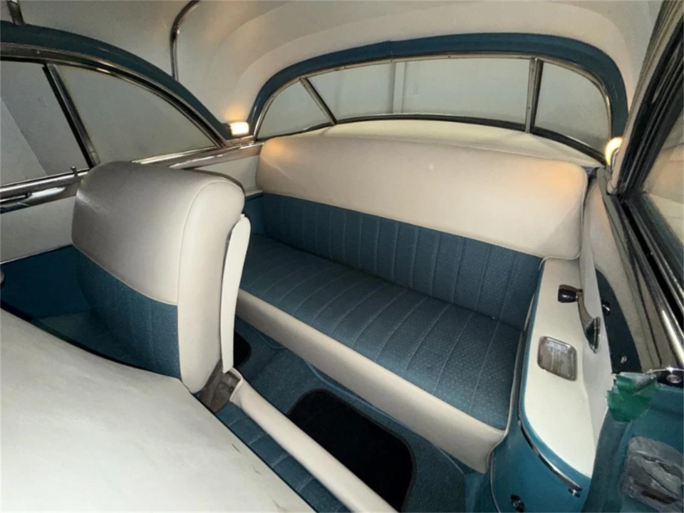 1951 Pontiac Catalina 1st Gen - Image 30 of 31