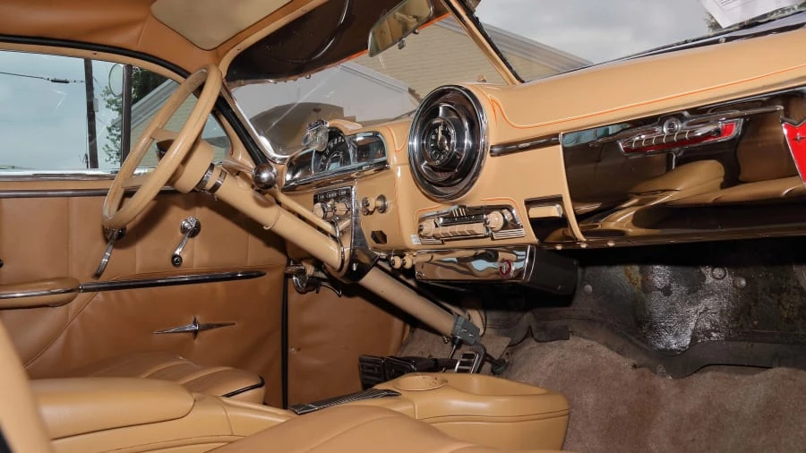 1951 Pontiac Chieftain - Image 10 of 12