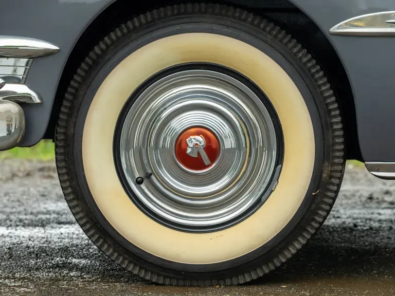 1951 Pontiac Chieftain - Image 16 of 31