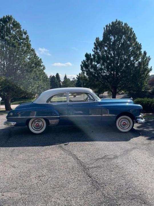 1951 Pontiac Chieftain - Image 2 of 10