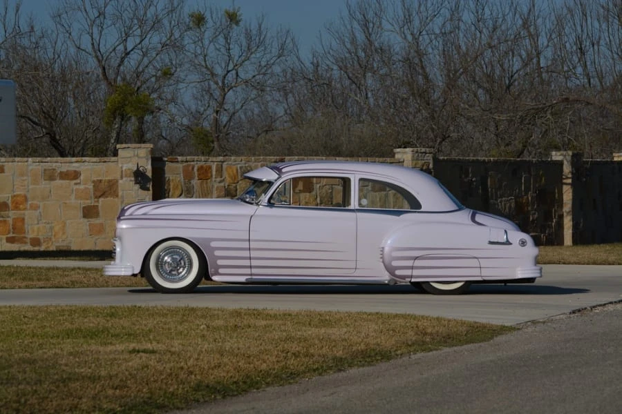 1951 Pontiac Chieftain - Image 2 of 12