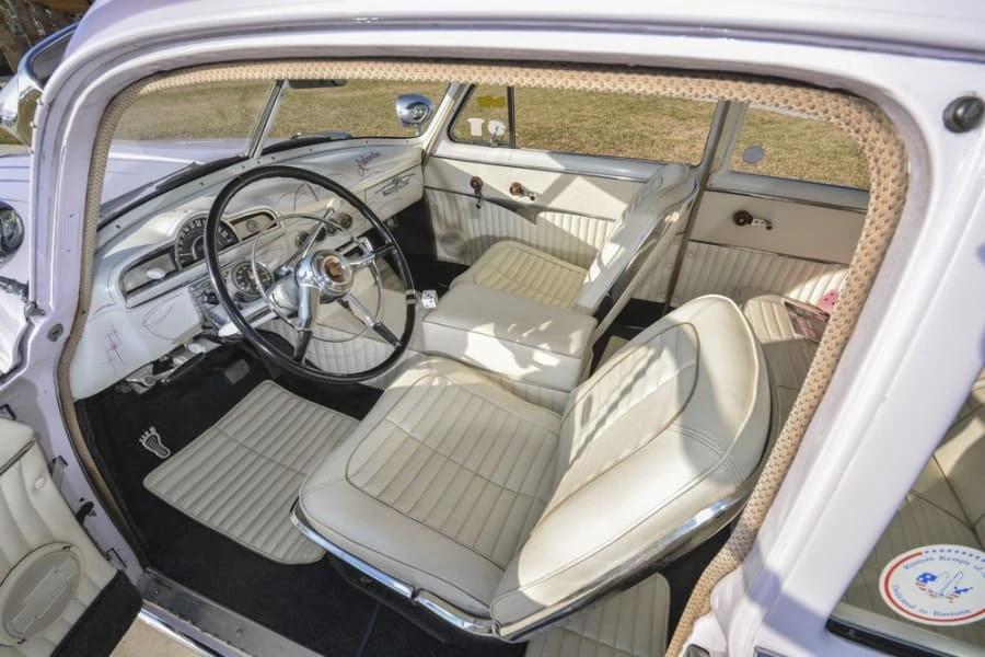 1951 Pontiac Chieftain - Image 4 of 12