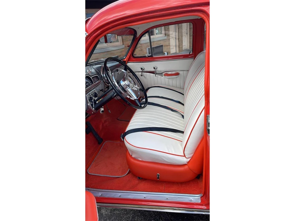 1951 Pontiac Chieftain - Image 3 of 9