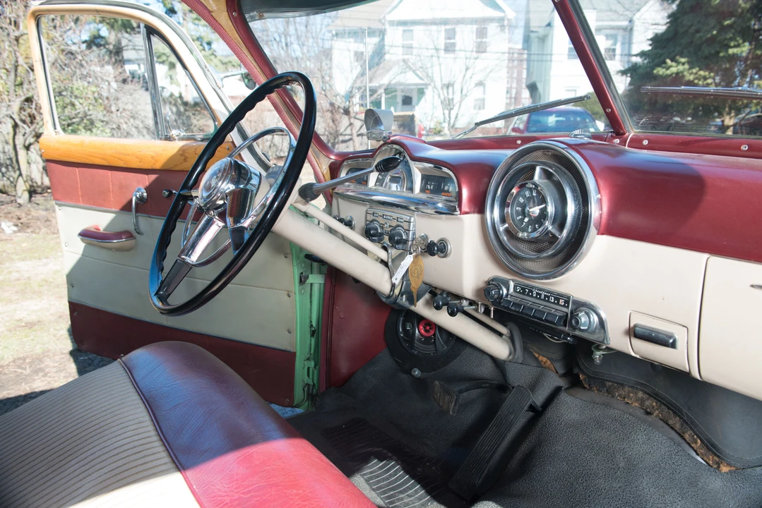 1951 Pontiac Chieftain - Image 2 of 21