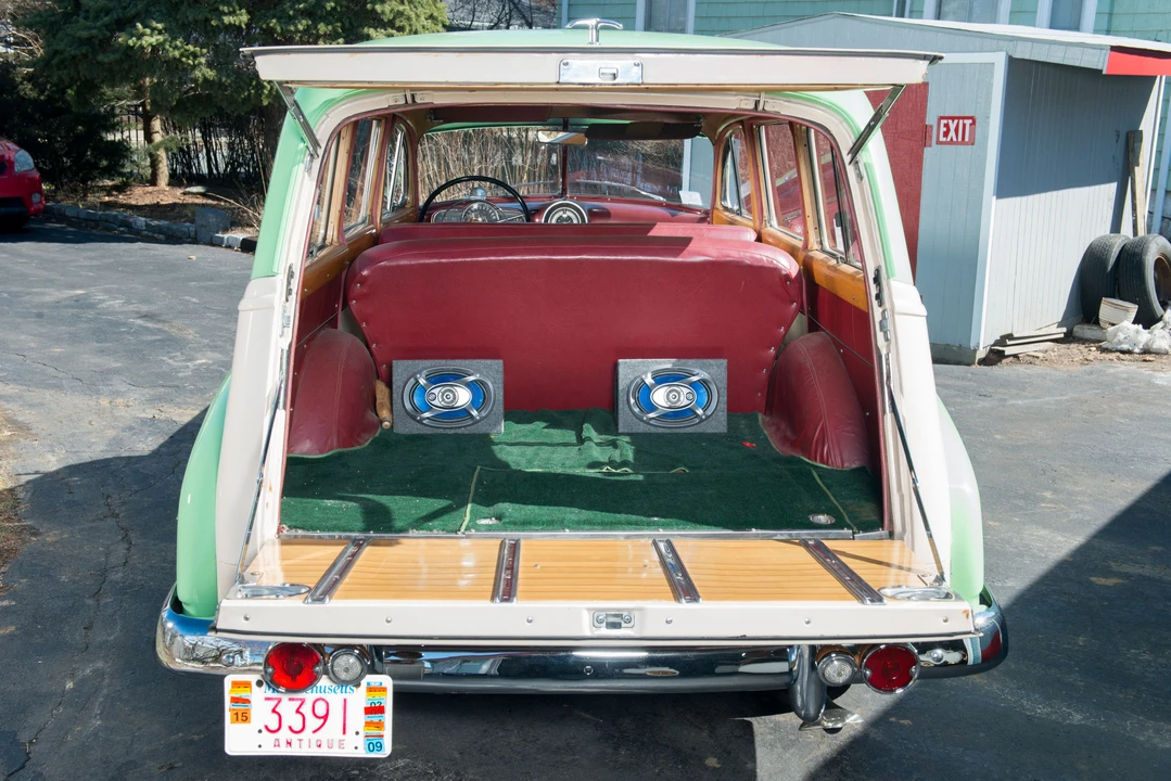 1951 Pontiac Chieftain - Image 9 of 21