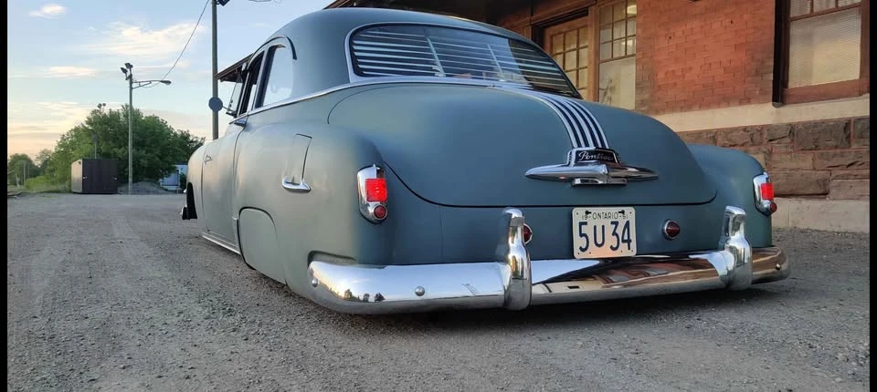 1951 Pontiac Chieftain - Image 2 of 10