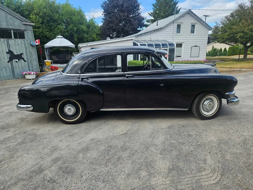 1951 Pontiac Chieftain - Image 2 of 10
