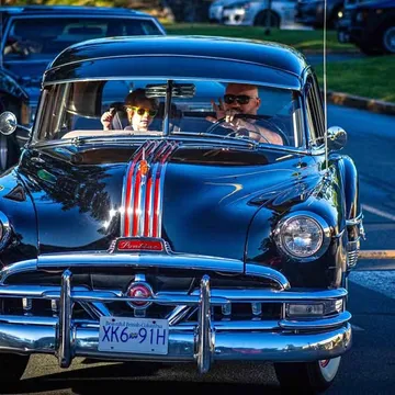 1951 Pontiac Chieftain Straight-Eight 25th Anniversary Special Edition Deluxe