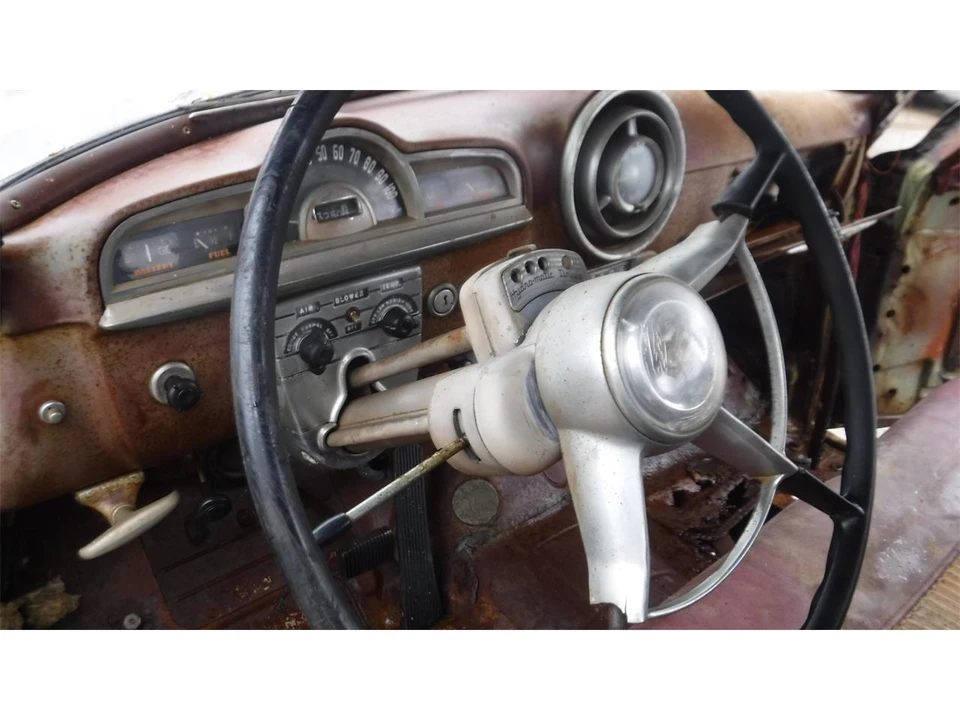 1951 Pontiac Chieftain - Image 19 of 31