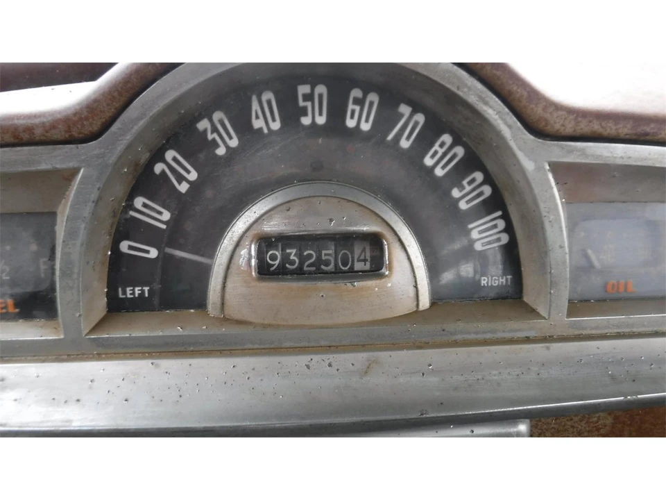 1951 Pontiac Chieftain - Image 23 of 31