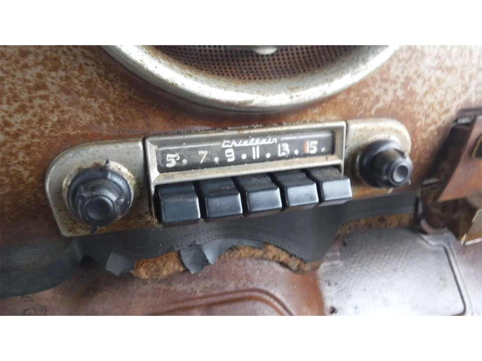 1951 Pontiac Chieftain - Image 24 of 31