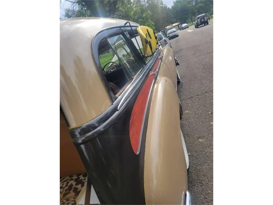 1951 Pontiac Chieftain - Image 9 of 16