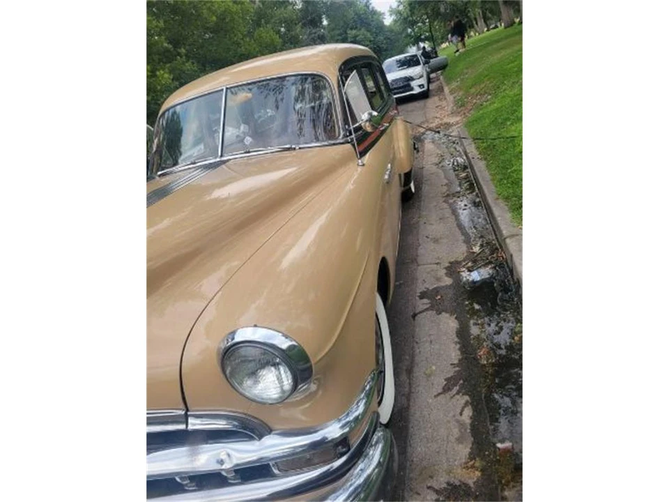 1951 Pontiac Chieftain - Image 2 of 16
