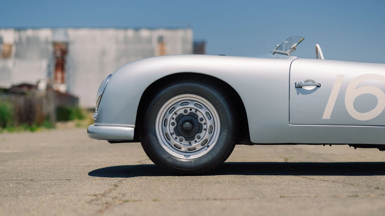 1951 Porsche 356 Pre-A - Image 15 of 31
