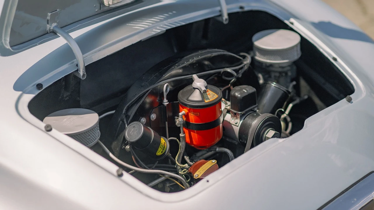 1951 Porsche 356 Pre-A - Image 8 of 31