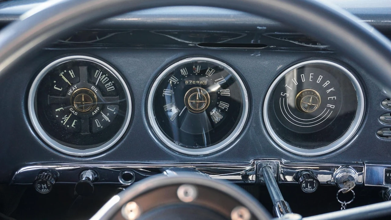 1951 Studebaker Commander - Image 15 of 31