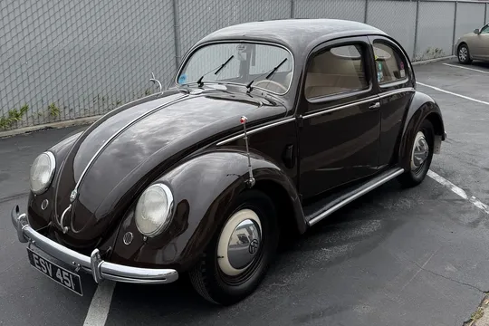1951 Volkswagen Beetle Deluxe Split-Window