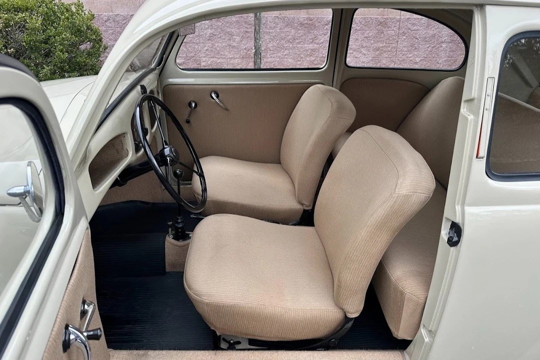 1951 Volkswagen Beetle (Split Window) - Image 4 of 8