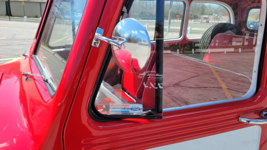 1951 Willys Jeep Wagon - Image 4 of 26