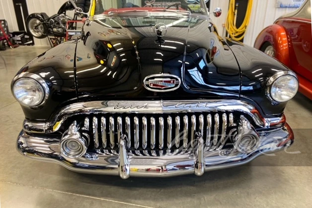 1952 Buick Roadmaster - Image 8 of 13