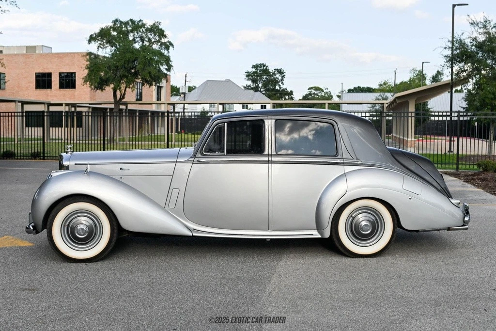 1952 Bentley R Type - Image 3 of 12
