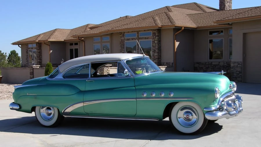 1952 Buick Roadmaster - Image 2 of 12