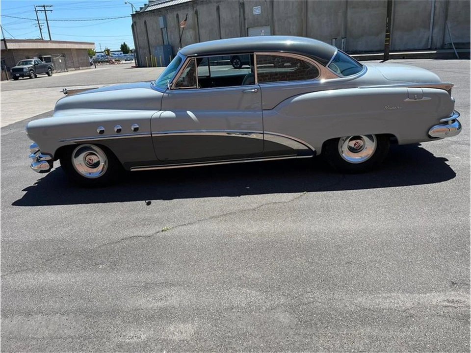1952 Buick Super - Image 2 of 31