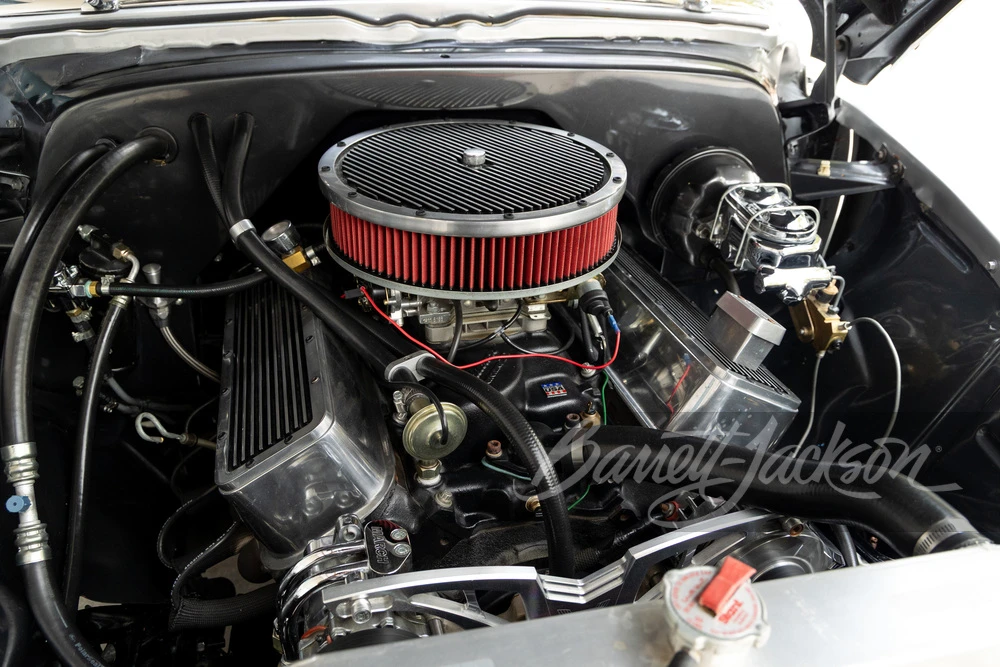 1952 Chevrolet - Image 2 of 30