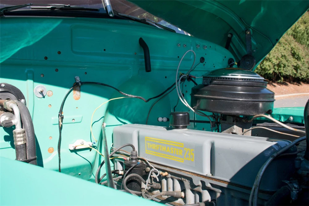 1952 Chevrolet Suburban 3rd Gen - Image 3 of 5