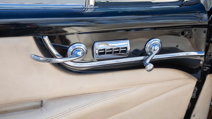 1952 Cadillac DeVille - Image 19 of 20