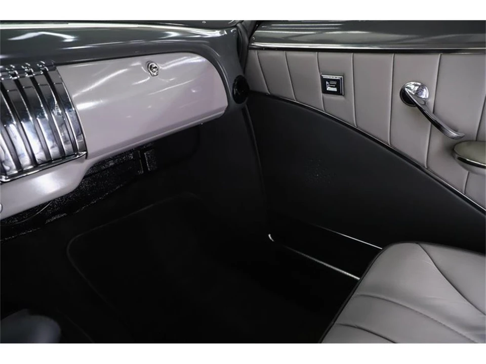 1952 Chevrolet Bel Air 1st Gen - Image 24 of 31