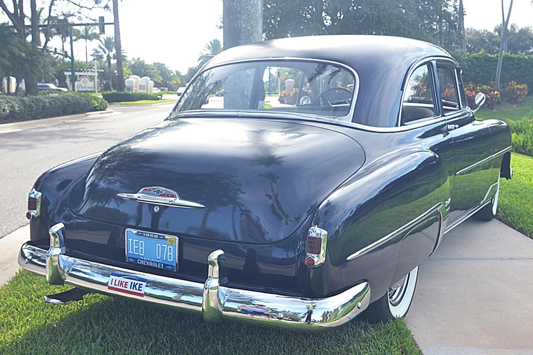 1952 Chevrolet Special & Deluxe & Fleetline - Image 11 of 31
