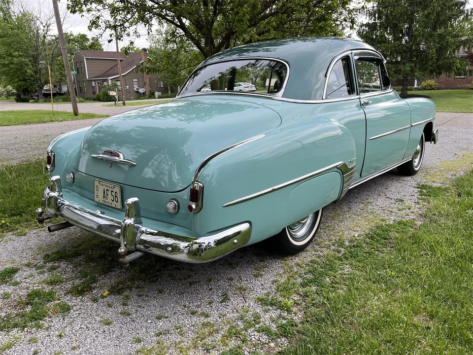 1952 Chevrolet Special & Deluxe & Fleetline - Image 9 of 31