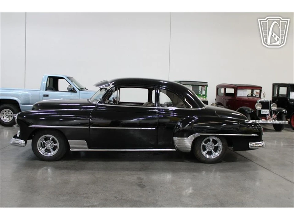 1952 Chevrolet Special & Deluxe & Fleetline - Image 12 of 31